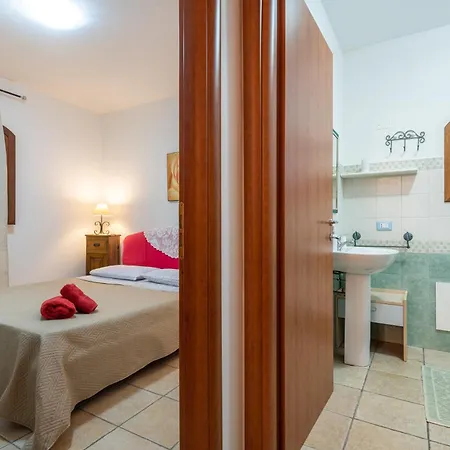 Apartament Sa Domu De Dinu *